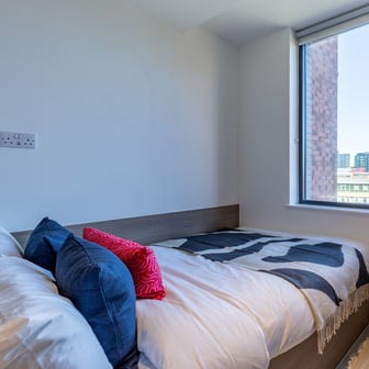Skyline Silver En Suite - Image 7